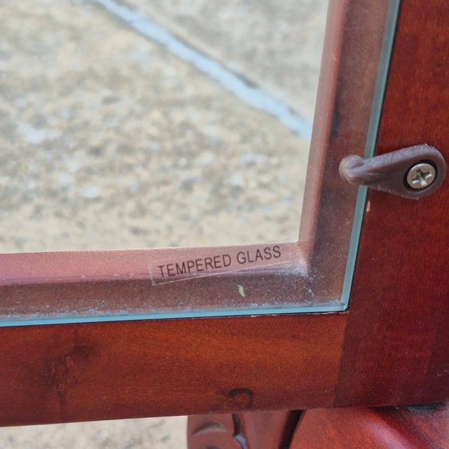 Late 20th Century Vintage Queen Anne Style Wood & Glass Curio Display Cabinet For Sale - Image 12 of 15