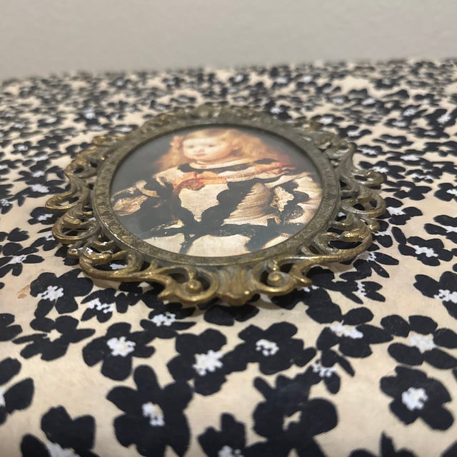 Italian Ornate Italian Gilt Brass Oval Frame Featuring a Classic Portrait Print For Sale - Image 3 of 7