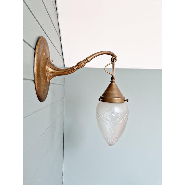 Art Deco Wall Light in Bronze and Satin Crystal, 1910s For Sale - Image 3 of 12