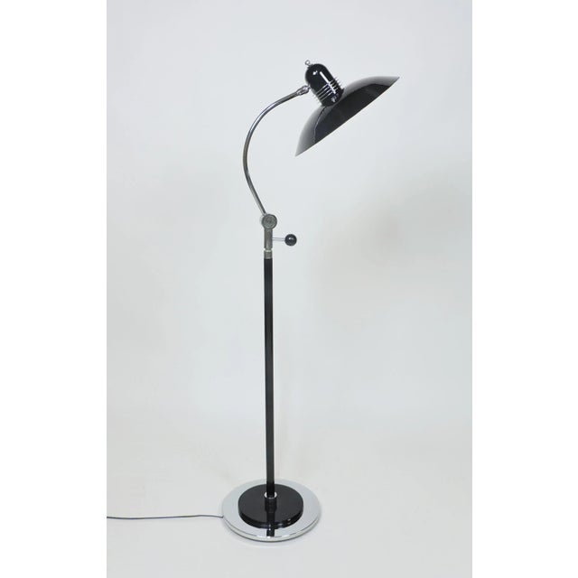 Gilbert Rohde 1930s Art Deco Streamline Machine Age Black and Chrome Adjustable Floor Lamp For Sale - Image 4 of 12