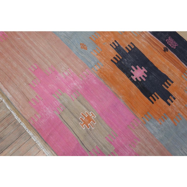 Dazzling Room Size Turkish Kilim, Mid-20th Century For Sale - Image 17 of 18