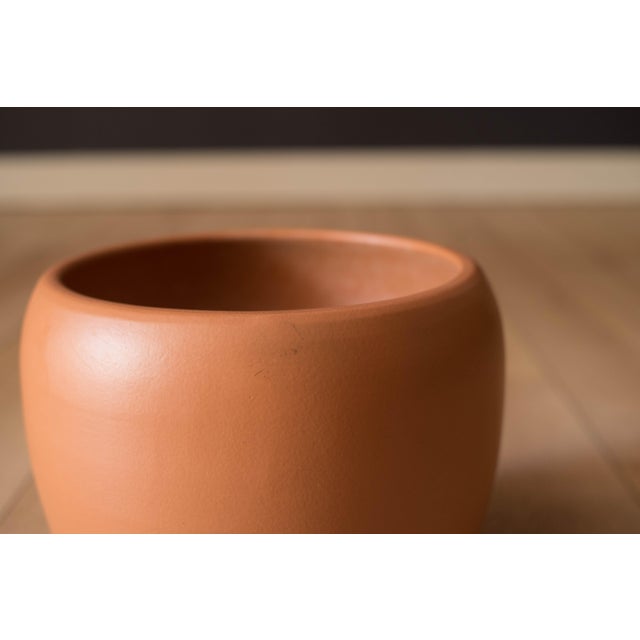 Mid Century Modern California Terra Cotta Planter Pot by Gainey Ceramics For Sale - Image 9 of 10
