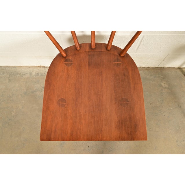 Wood Paul McCobb Planner Group Mid-Century Modern Spindle Back Side Chairs or Dining Chairs, Pair For Sale - Image 7 of 14