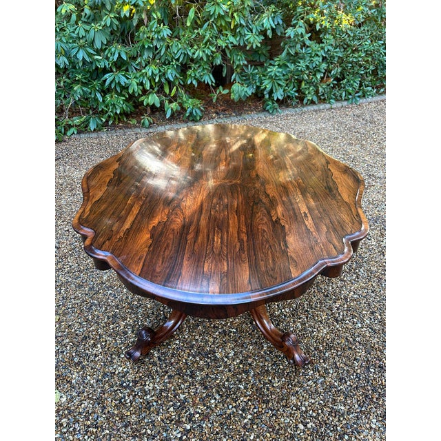 William IV Tilt-Top Oval Serpentine Dining Table in Rosewood, 1830 For Sale - Image 4 of 18