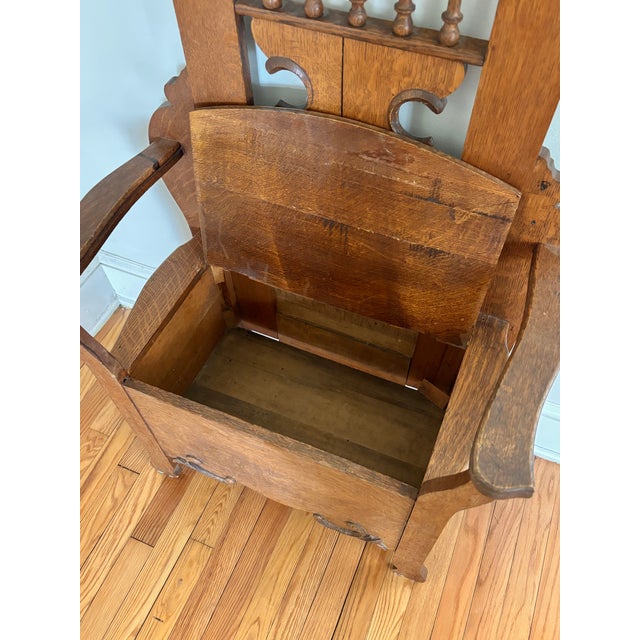 Antique American Carved Quarter-Sawn Oak Hall Tree Seat Stand With Mirror For Sale - Image 11 of 15