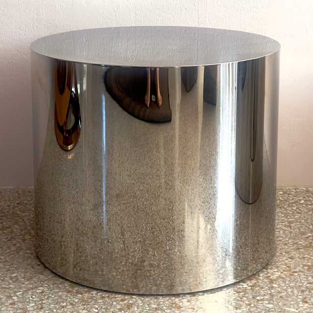 Mid-Century Modern Polished Chrome Cylinder Drum Tables (Pair) For Sale - Image 9 of 10