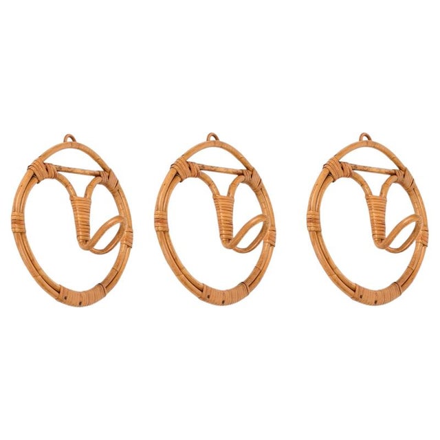 Round Coat Hooks in Rattan and Woven Wicker attributed to Franco Albini, Italy, 1960s, Set of 3 For Sale - Image 11 of 11