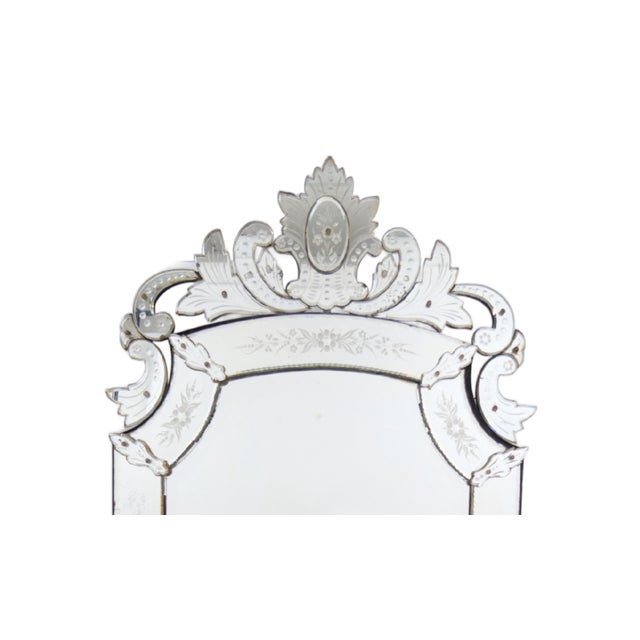 Antique rectangular Venetian hanging wall mirror, made in Italy during the 19th century according to the traditional...