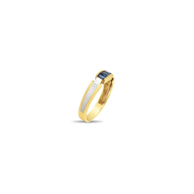 Contemporary Sapphire Multi-Toned Gold Ring with Satin Finish, Size 6 For Sale - Image 3 of 3