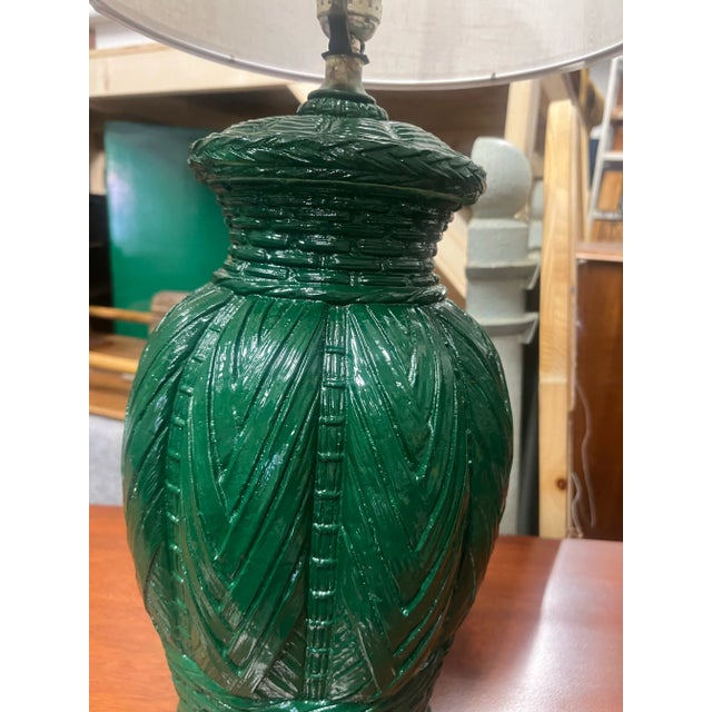 Hollywood Regency Vintage Green Basket Weave Ceramic Table Lamps - A Pair. For Sale - Image 3 of 10