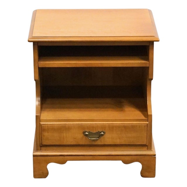 Drexel Furniture Solid Maple Litchfield Colonial Early American Style 20" Open Cabinet Nightstand 608-611-6 For Sale