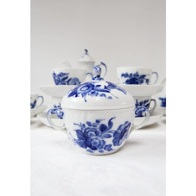 Vintage Blue Flower Blå Blomst Coffee Set from Royal Copenhagen, 1980s, Set of 33 For Sale - Image 6 of 14
