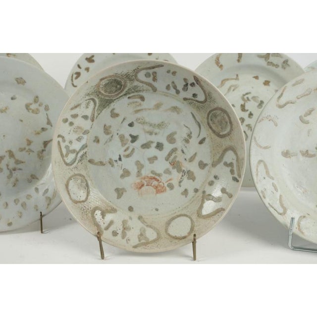 Antique Chinese Porcelain Plate, 1600s For Sale - Image 3 of 15