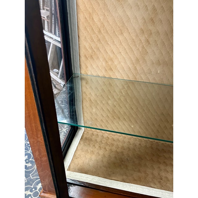 Vintage Art Deco Cocktail Display Cabinet in Walnut and Mahogany, 1930s For Sale - Image 11 of 18