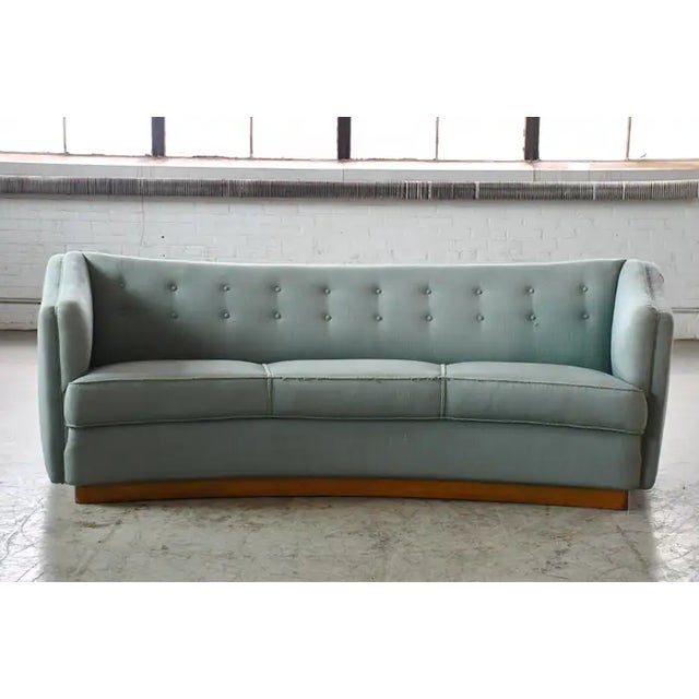 Mid-Century Modern Danish 1940s Curved Sofa Model 1668 by Ole Wanscher for Fritz Hansen For Sale - Image 3 of 7