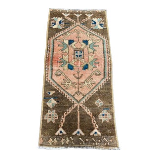 Turkish Yastik Rug 1'3" x 2'9" For Sale