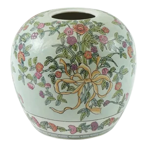 Mid 20th Century Chinese Porcelain Jar