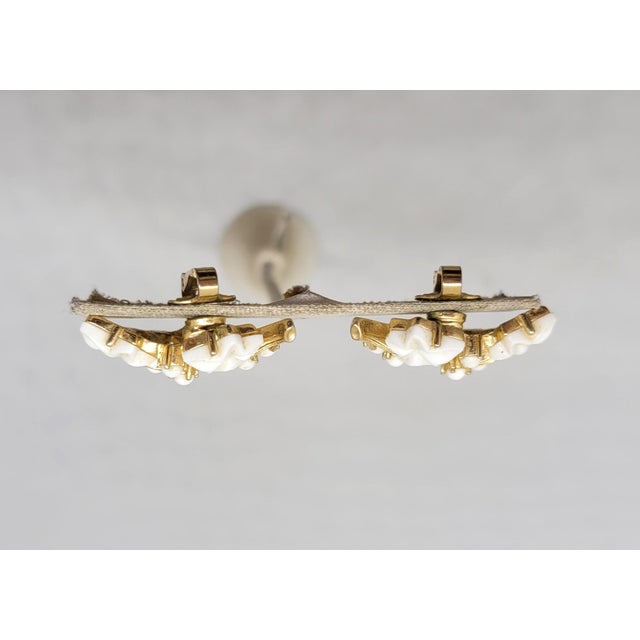 Trifari Vintage Signed Trifari White Molded Thermoset Leaves Clip Earrings - 2 Pieces For Sale - Image 4 of 8