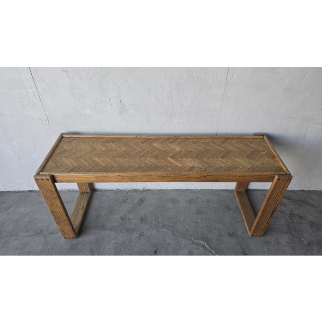 I love the simplicity of oak and this beautiful Lou Hodges piece is no exception. The table is constructed out of...