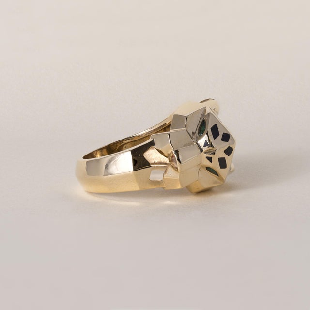 Cartier 1990s Cartier Panthere Black Onyx and Tsavorite 18k Gold Ring, Size 6.5 For Sale - Image 4 of 8