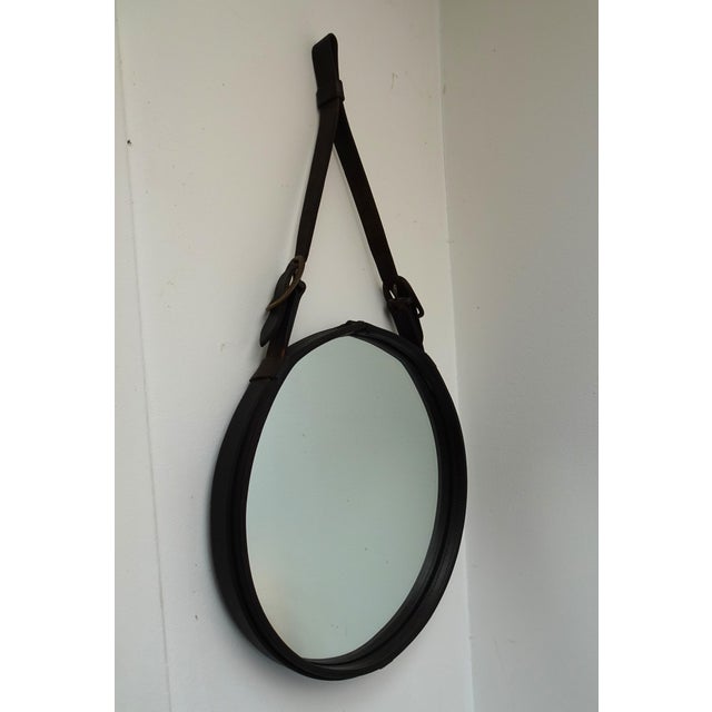 Large Sadderly Leather Round Mirror by Jacques Adnet, 1940s For Sale - Image 6 of 18