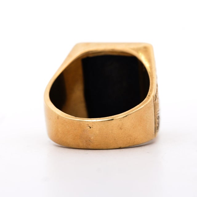 Vintage Lapis Lazuli 18k Gold Floral Engraved Square Mens Signet Ring, Size 10.75 For Sale - Image 10 of 11