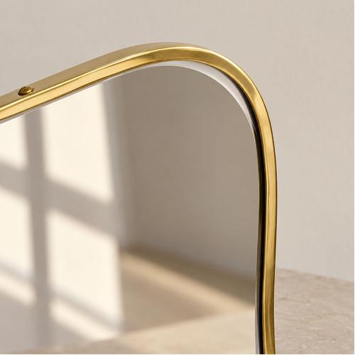Italian Brass Shield-Shaped Table Vanity Mirror by Gio Ponti, 1950s For Sale - Image 10 of 11