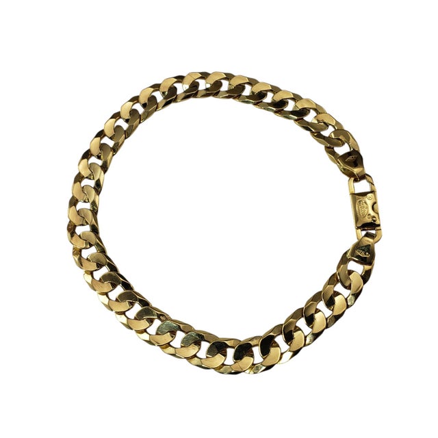 Late 20th Century 18 Karat Yellow Gold Curb Link Bracelet For Sale - Image 4 of 7