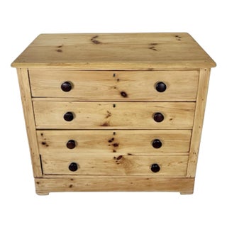 Antique Scrubbed Pine Chest of Drawers For Sale