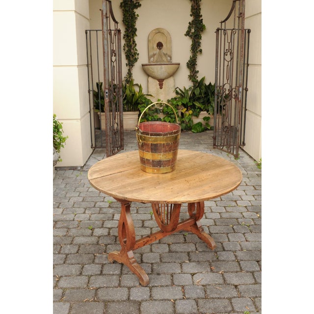 Late 19th Century English Oak Bucket with Brass Handle and Horizontal Braces, circa 1880 For Sale - Image 5 of 11