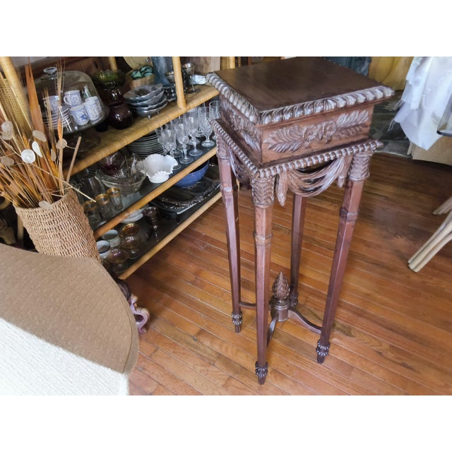 Victorian Carved Mahogany Pedestal Plant Stand. 42.5 " in Height For Sale - Image 9 of 9