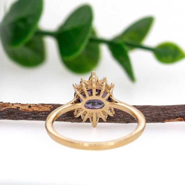8x6mm, 1.6cts Purple Spinel Ring W Earth Mined Diamonds in Solid 14k Yellow Gold, Size 6.75 For Sale In Columbus - Image 6 of 7