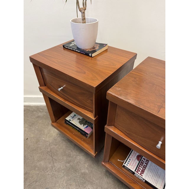 Vintage Pair of Walnut Nightstands For Sale - Image 9 of 9