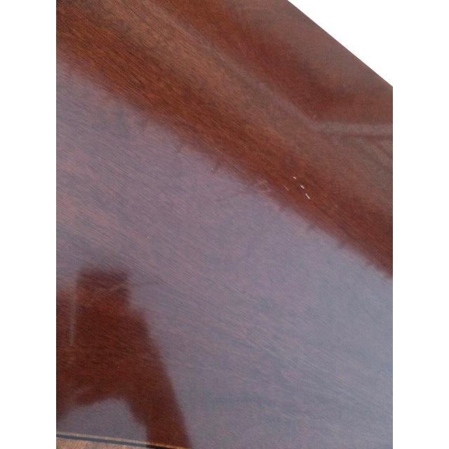 1990s Ethan Allen 18th Century Mahogany Sideboard Buffet Credenza Server Hepplewhite For Sale - Image 18 of 18