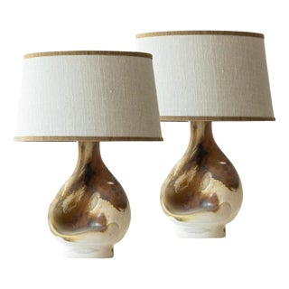 Organic-Shaped Ceramic Table Lamps with Ecru Lampshades attributed to R. Houben, 1960s, Set of 2 For Sale