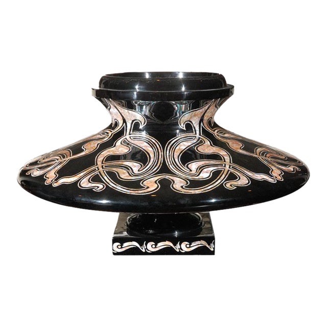 Late 20th Century Mother of Pearl and Black Lacquer Decorative Vase For Sale
