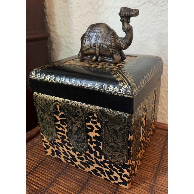 1990s John-Richard Leather and Brass Hinged Box For Sale - Image 6 of 13