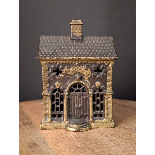 Historical Provenance & Design Significance: Produced during the golden age of American cast iron toy manufacturing in...