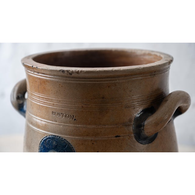 American Jonathan Fenton Stoneware Jar, j.f. Cartouche & Cobalt Flower, Boston, c.1795 For Sale - Image 3 of 18