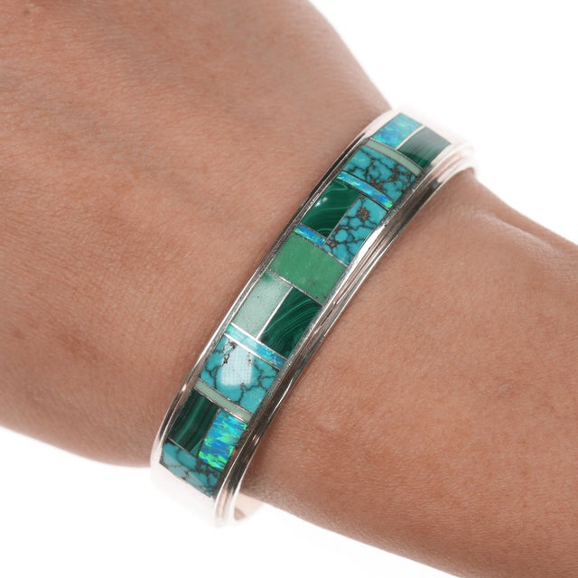 Contemporary 6 3/8" c1990's Teme Navajo sterling channel inlay cuff bracelet For Sale - Image 3 of 11
