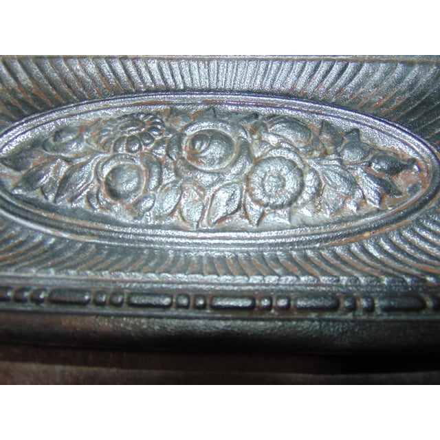 Pre-War Ignition or Fireplace Ash Pan, dimensions: height 2,5 cm, width 34,5 cm, depth 16,5 cm.