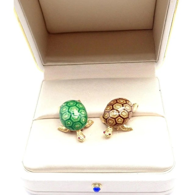 1960s Boucheron France Yellow Gold Enamel Set of Two Turtle Brooches For Sale - Image 11 of 12