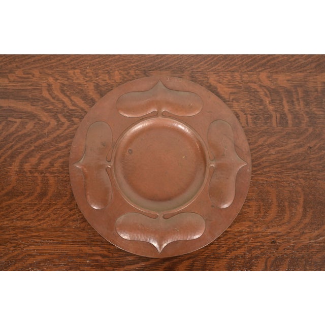 Copper Ramon Ramirez Arts & Crafts Hammered Copper Charger Plate or Tray For Sale - Image 8 of 12