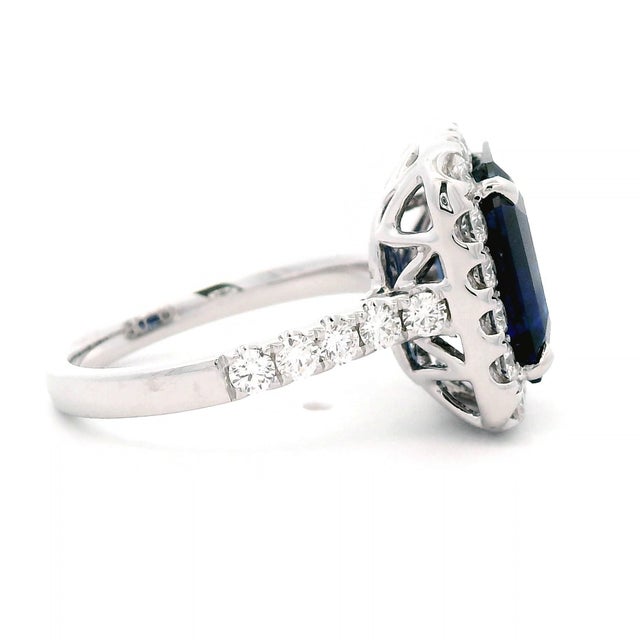 Contemporary Alexander Beverly Hills Gia 5.45ct Emerald Cut Ceylon Sapphire & Diamond Ring, Size 6.25 For Sale - Image 3 of 4