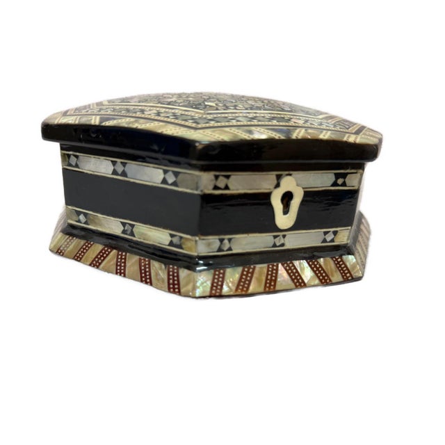 Handmade Octagonal Mother of Pearl Wooden Jewelry Box 8 Inch For Sale - Image 9 of 9