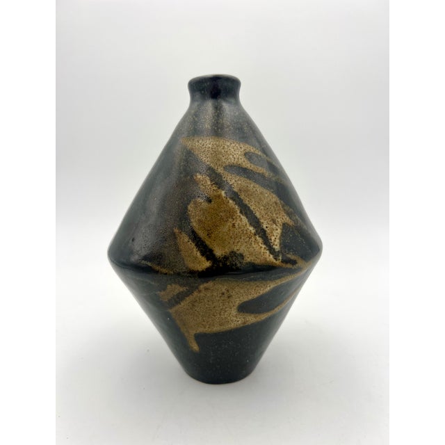 Modernist Ceramic Vase, Sweden, 1970s, in Very Good conditions. Designed 1970 to 1979