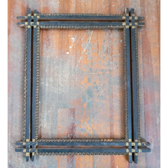 We are selling this great two tone Folk art or Tramp art picture frame. This frame has great simple wood design with...