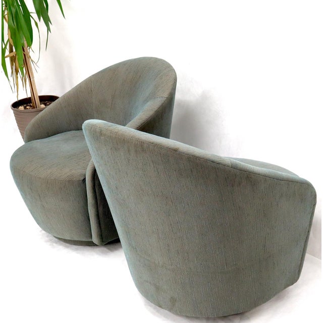 Mid-Century Modern pair of Milo Baughman style barrel back tub lounge slipper chairs.