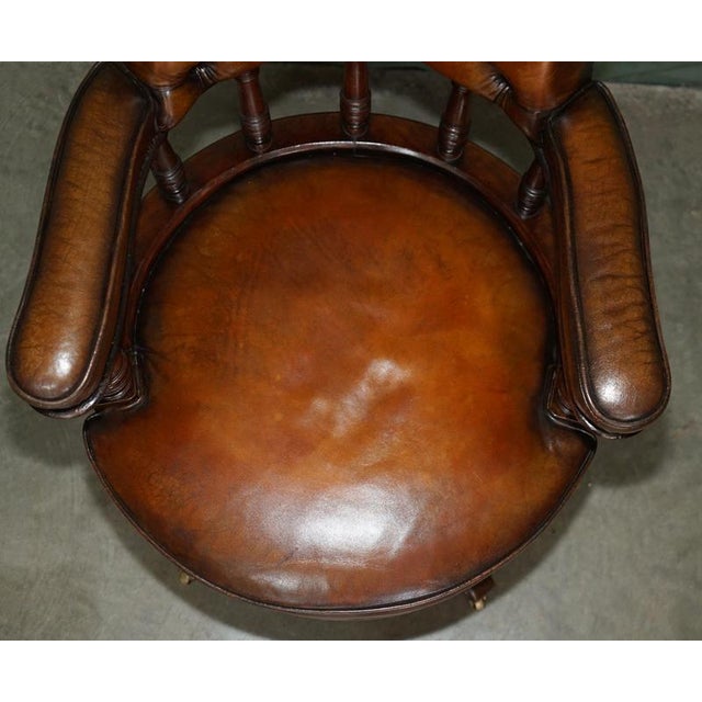 Antique Captain's Desk Chair in Brown Leather, 1880 For Sale - Image 6 of 18