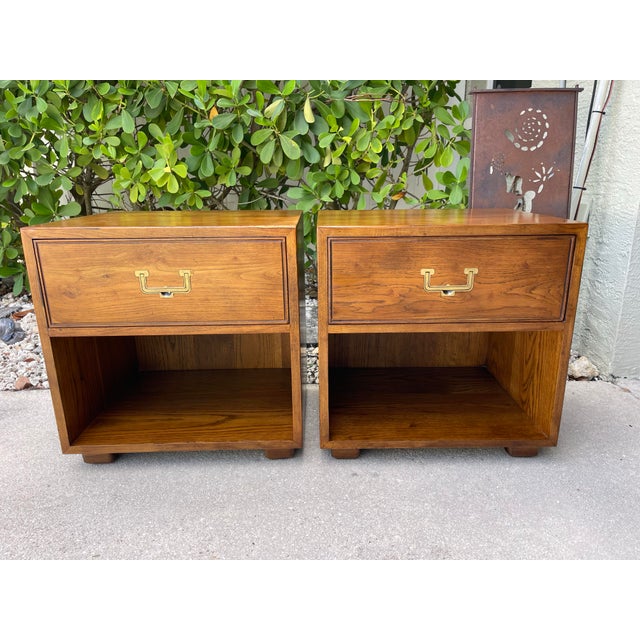 Campaign Vintage Henredon Artifacts Campaign Style Nightstands With Brass Hardware, a Pair For Sale - Image 3 of 11